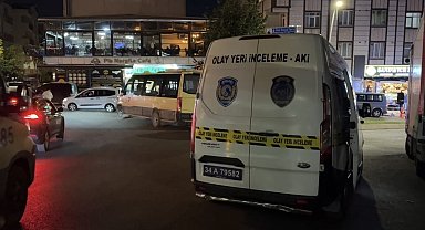 Sultangazi'de, eşiyle telefonda görüştüğünü iddia ettiği kişiyi silahla vurdu