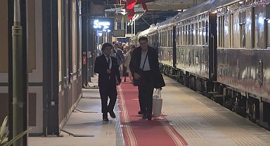 Tarihi 'Orient Express' treni 70'ten fazla yolcusuyla İstanbul'a geldi