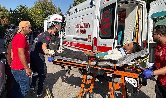 Tarım işçilerini taşıyan minibüs devrildi; 12 yaralı