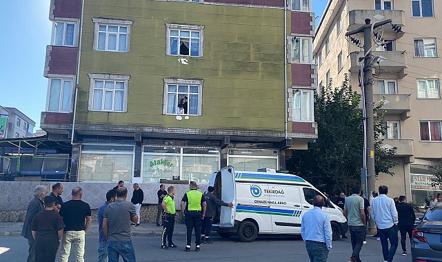Tartıştığı eşini öldürüp, sabaha kadar başında bekledi