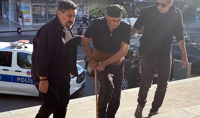 Tartıştığı eşini öldürüp, sabaha kadar başında bekledi