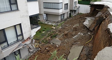 Trabzon'da metrekareye 50 kilogram yağış hasara yol açtı