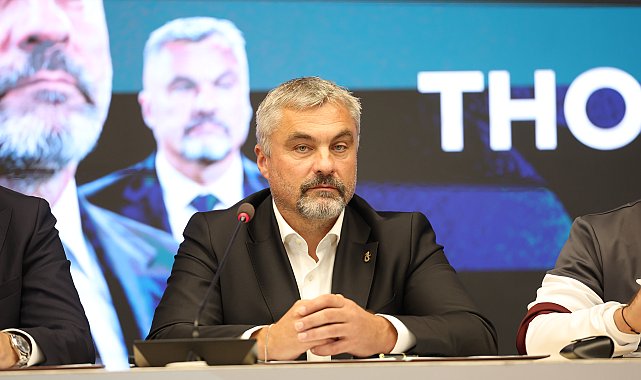 Trabzonspor'da teknik direktör Thomas Reis'e imza töreni