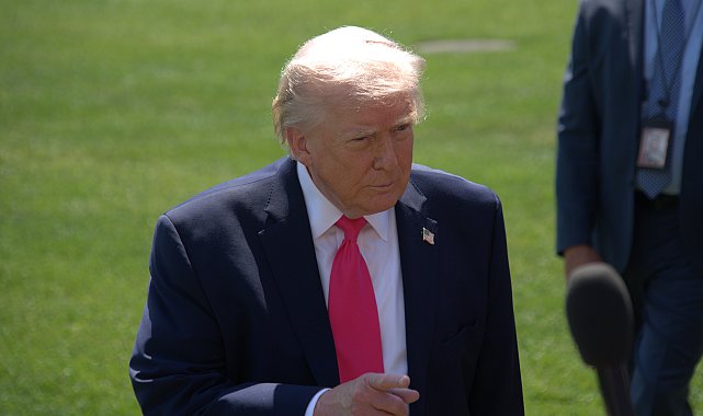 Trump'tan bazı medya kuruluşlarına Beyaz Saray yasağı