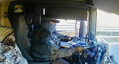 Türk TIR'ı, İtalya'da maskeli ve silahlı 4 kişi tarafından gasbedildi
