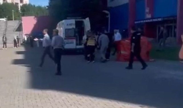Üniversitede 3'üncü kattan düşen öğrenci yaralandı