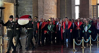 Yargıtay üyelerinden adli yıl açılışında Anıtkabir'e ziyaret