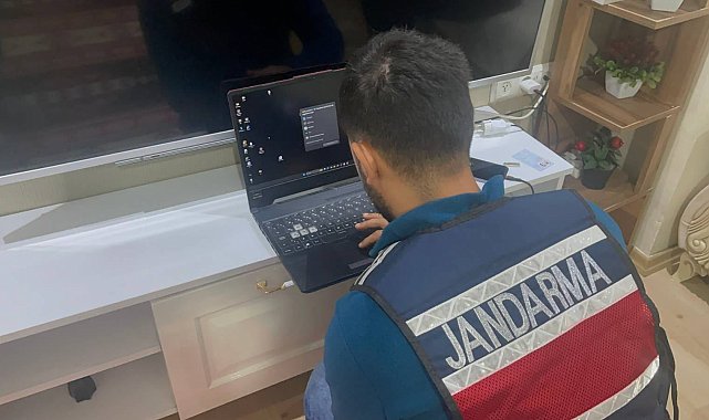 Yasa dışı sorgu paneli operasyonunda 2 gözaltı
