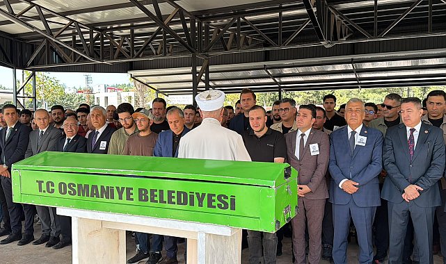 Yeğeninin öldürdüğü öğretmen son yolculuğuna uğurlandı