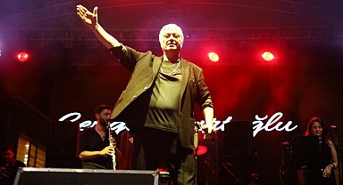 Yenişehir'de sahne alan Cengiz Kurtoğlu'na yoğun ilgi