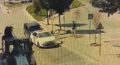 Zeytinburnu'nda yolun karşısına geçen yayayı darbeden sürücü yakalandı