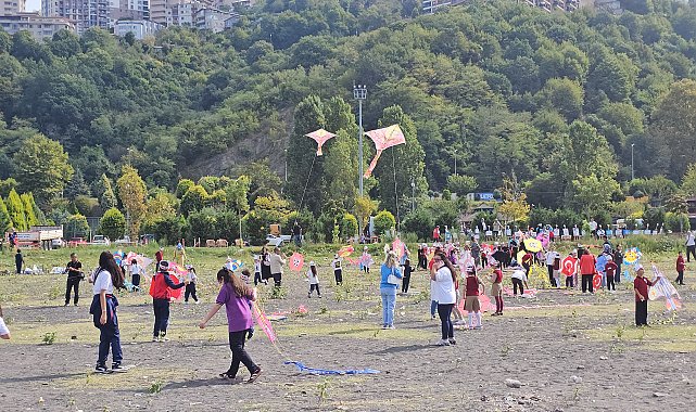 Zonguldak'ta uçurtmalar 'Filistinli çocuklar' için uçtu