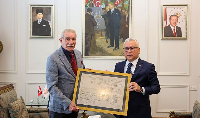 110 yıl sonra ulaşılan belgeler, esir yüzbaşının torununa teslim edildi