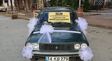 1982 model otomobilini cami inşaatına destek için satışa çıkardı