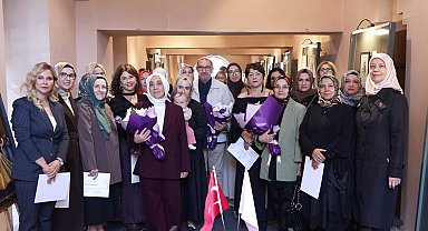 39 eserden oluşan Çınar Resim Atölyeleri Sergisi açıldı