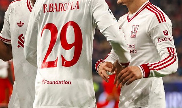 9 gollü maçta kazanan Liverpool