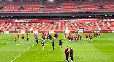 A Milli Takım, Belçika ile karşılaşacağı Maurice Dufrasne Stadyumu'nda yürüyüş yaptı
