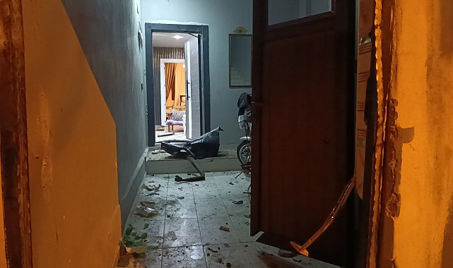 Adana'da bir eve el yapımı patlayıcı atıldı