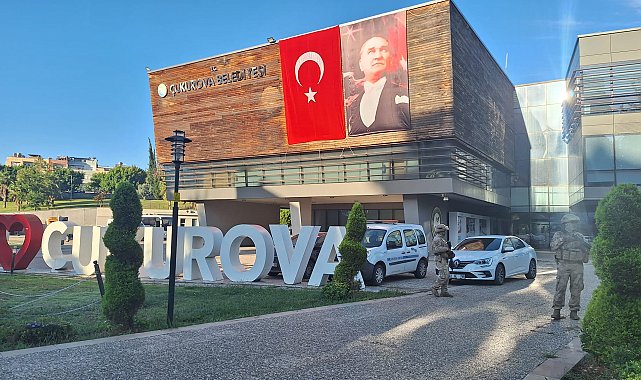 Adana'da Çukurova Belediyesi'ne operasyon: 44 gözaltı