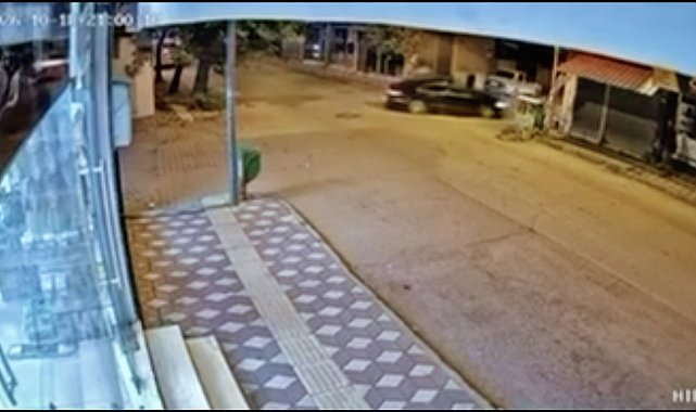 Adıyaman'da 2 kişinin yaralandığı kaza kamerada