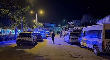 Adıyaman'da bıçaklı kavga kamerada: 1 yaralı