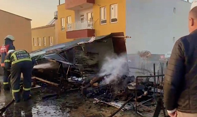 Adıyaman'da evin çatısında yangın