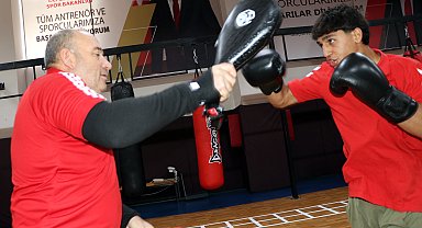 Ağabeyinin tavsiyesiyle kick boksa başlayan Furkan'ın hedefi dünya şampiyonluğu