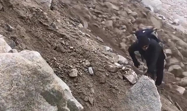 Ağrı Dağı'nda heyelan; dağcılar kayalardan son anda kurtuldu