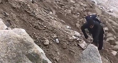 Ağrı Dağı'nda heyelan; dağcılar kayalardan son anda kurtuldu