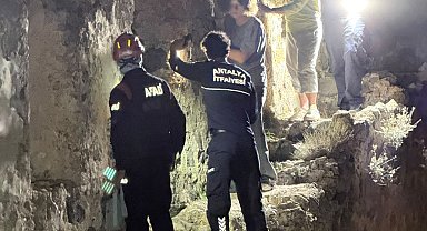 Alanya Kalesi'nde mahsur kalan 3 Rus turist kurtarıldı