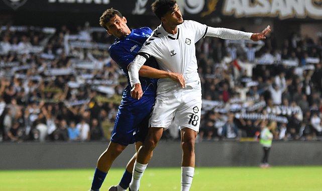 Altay'da Salih'ten profesyonel imza