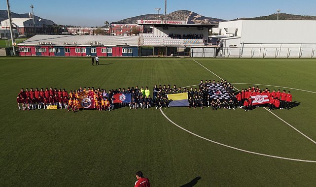 Altınordu tesisleriyle futbola hizmet veriyor