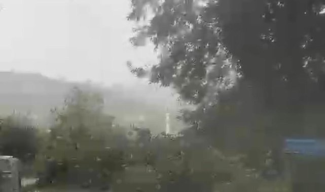 Amasra'da fırtına; dalga boyu 6 metreye ulaştı