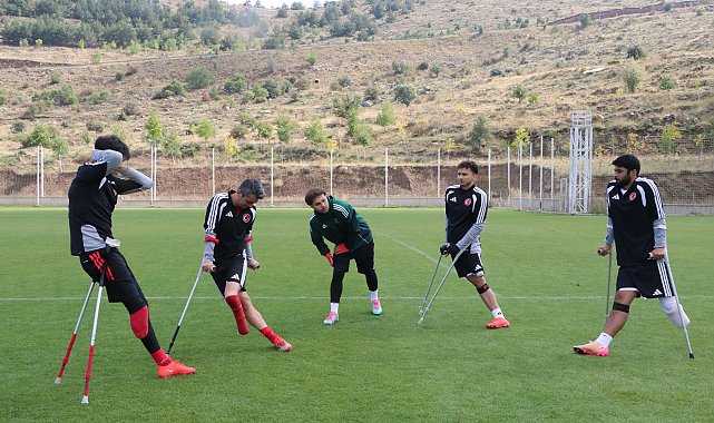 Ampute futbolla hayata tutundular