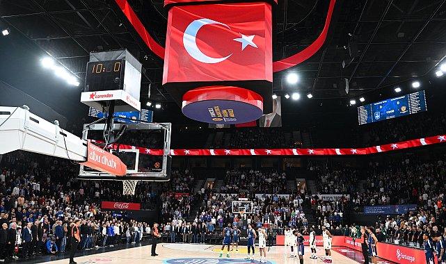 Anadolu Efes - Panathinaikos Aktor: 83-68