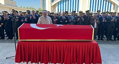 Ankara'da kazada şehit olan Albay Gökgöz, son yolculuğuna uğurlandı