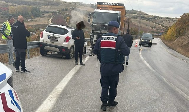 Ankara'da otomobil ile hafriyat kamyonu çarpıştı: 1 ölü