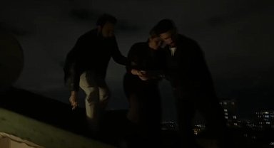 Ataşehir'de 17 yıl hapis cezasıyla aranan firari dubleks evin çatısında yakalandı