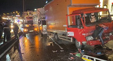 Avcılar'da 4 aracın karıştığı zincirleme kaza: 4 yaralı