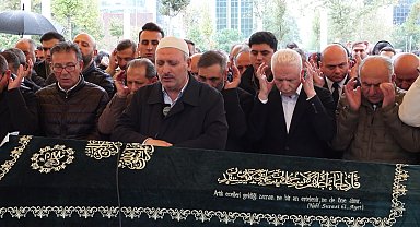 Ayazağa'daki selde hayatını kaybeden Turgut Dursun son yolculuğuna uğurlandı