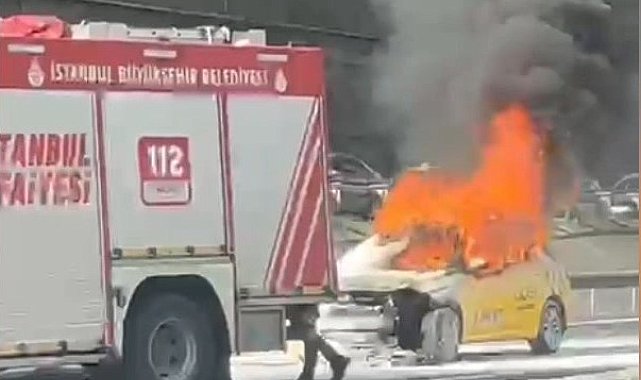 Bağcılar'da taksi yandı; alkol testini reddeden şoför hastaneye götürüldü