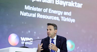 Bakan Bayraktar, Suudi Arabistan'da: Geniş kapsamlı iş birliği sayesinde enerji piyasalarının dayanıklılığını gösterebiliriz