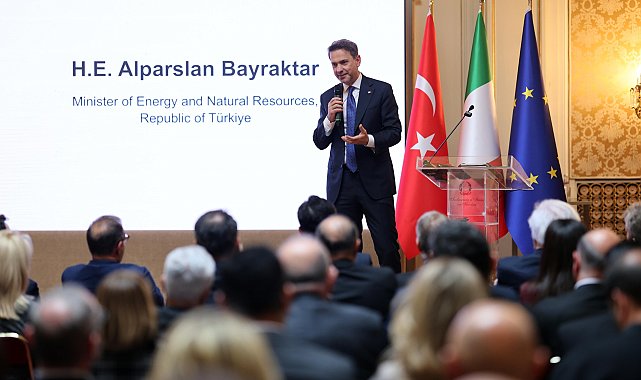 Bakan Bayraktar: Türkiye 2053 yılında karbon nötr bir ekonomi olacak