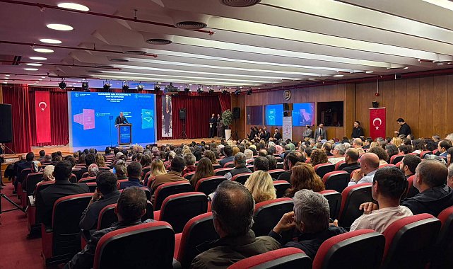 Bakan Ersoy: 2010 yılından bu yana Kürtçe klasik eserleri Türkçe çevirileriyle birlikte yayınlıyoruz