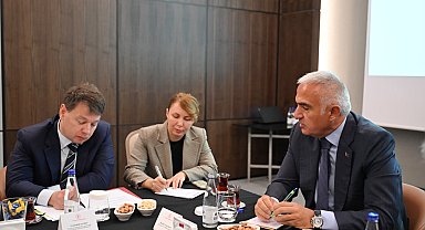 Bakan Ersoy: Rusya ile hava ulaşımındaki iş birliğimizi güçlendirecek çalışmalarımızı sürdüreceğiz