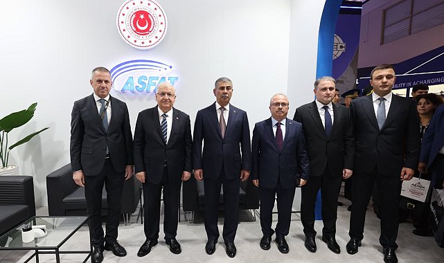 Bakan Güler, Azerbaycan Uluslararası Savunma Fuarı'nı ziyaret etti