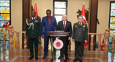 Bakan Güler, Gambiyalı mevkidaşı Joof ile görüştü