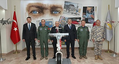 Bakan Güler'den, 1'inci Hava Bakım Fabrika Müdürlüğü'ne ziyaret
