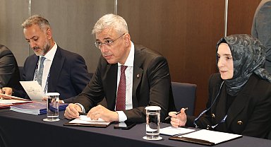 Bakan Memişoğlu, Katar Halk Sağlığı Bakanı Mansur bin İbrahim Al Mahmud ile görüştü
