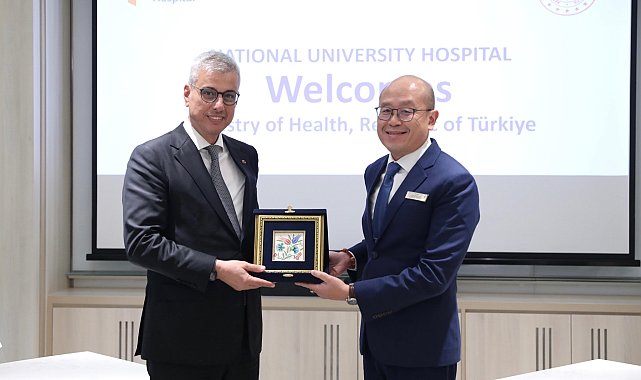 Bakan Memişoğlu, Singapur Ulusal Üniversite Hastanesi'ni ziyaret etti